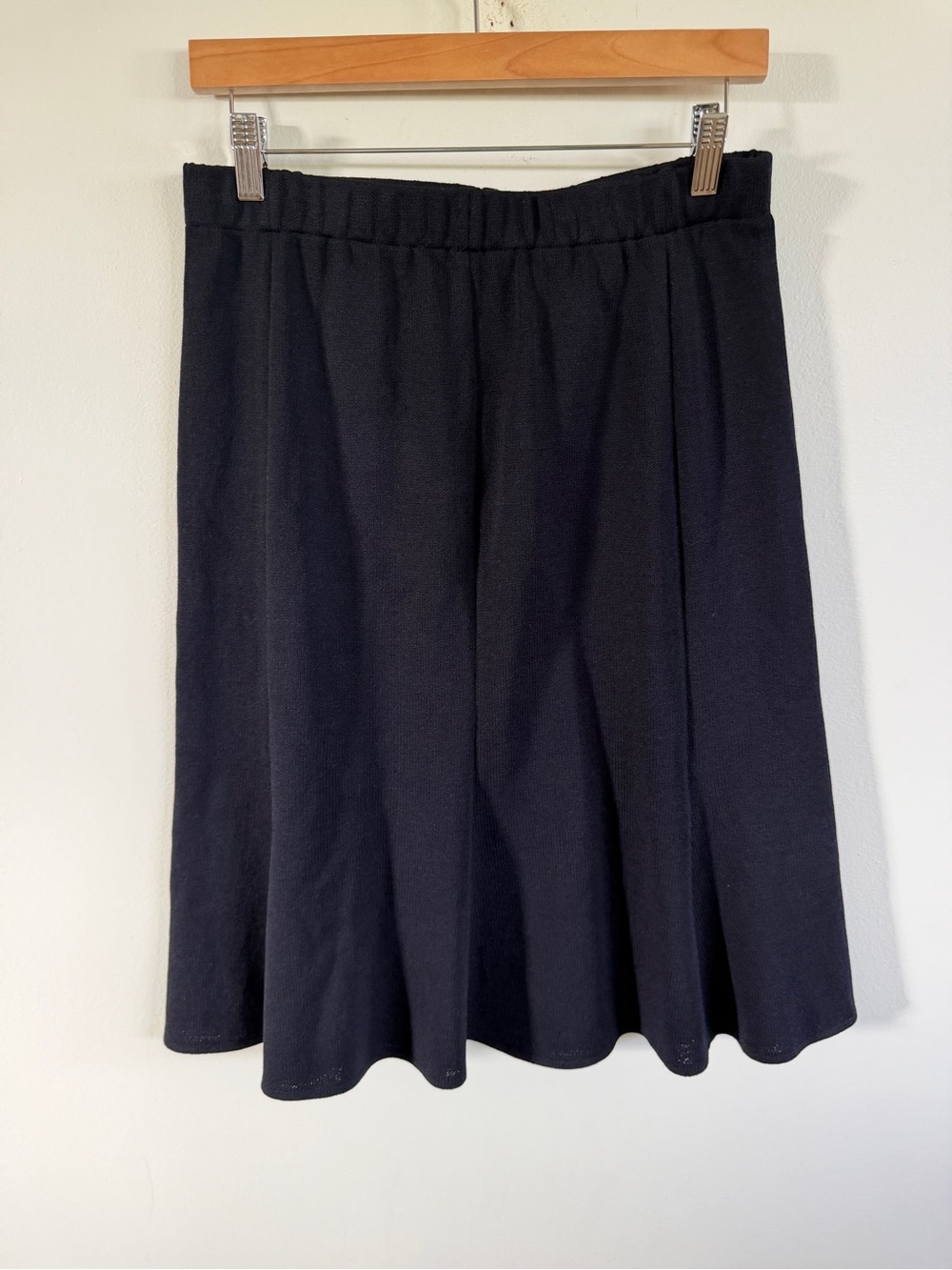 St. John Black A-Line Skirt Santana knit women’s 8